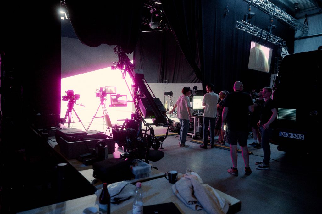 behind the scenes, Studiolife